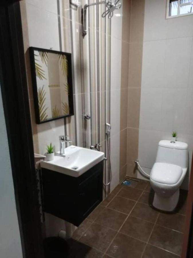 Damai D Homestay Kangar Exterior photo